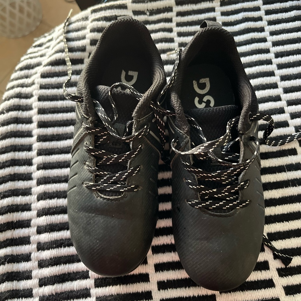 DSG Black Kids Baseball Cleats - Used 1 season